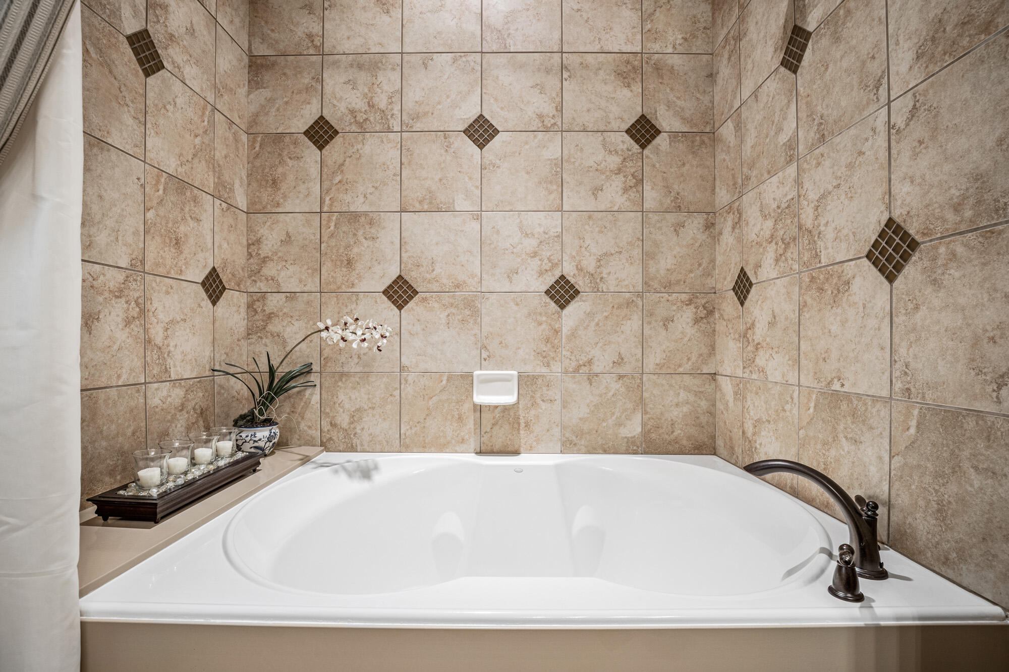 HUNTINGTON AT STONEBRIDGE - Residential