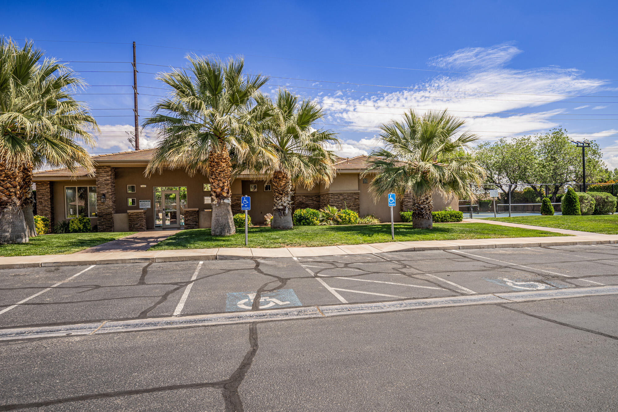 HUNTINGTON AT STONEBRIDGE - Residential