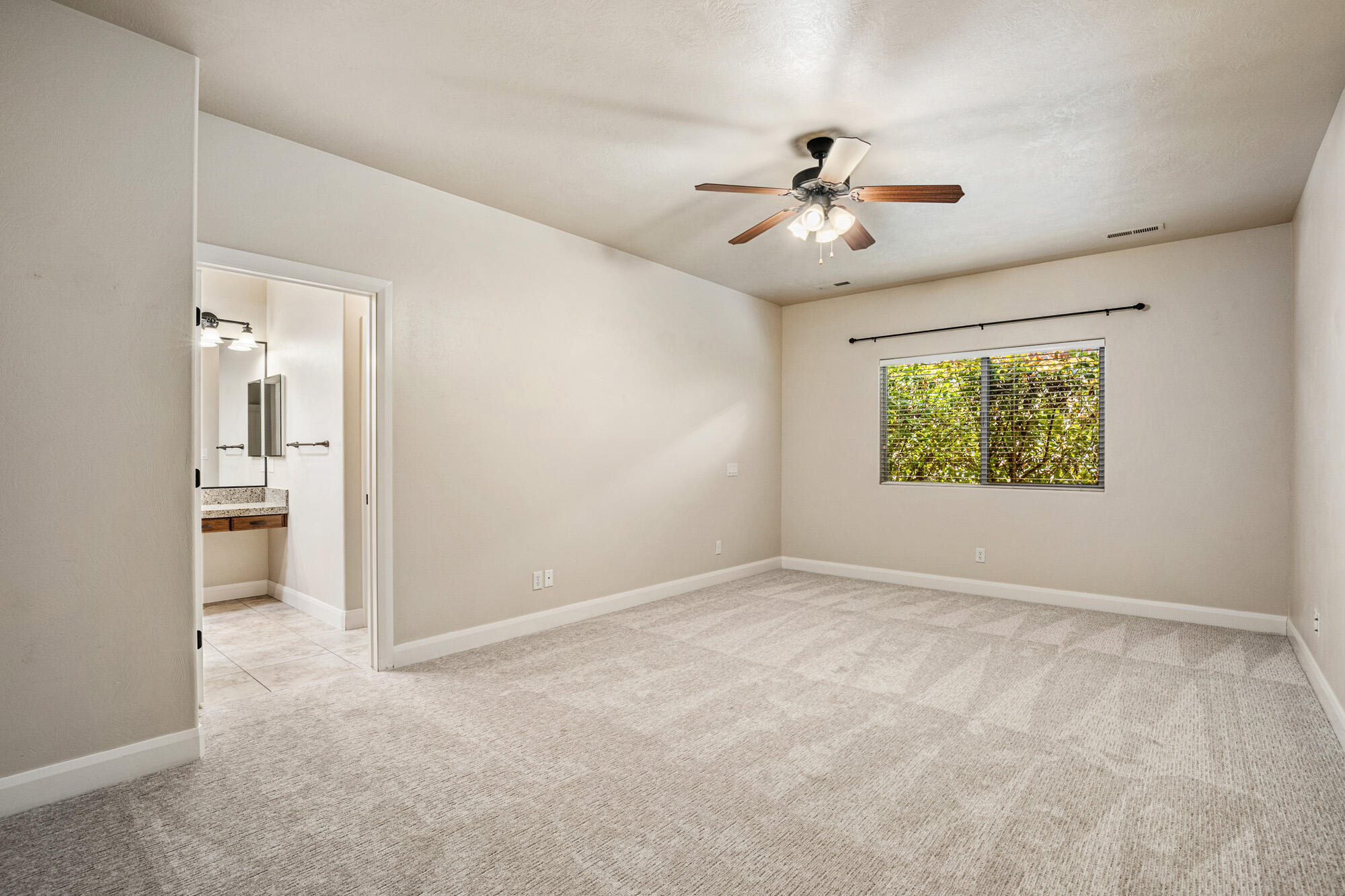 HUNTINGTON AT STONEBRIDGE - Residential