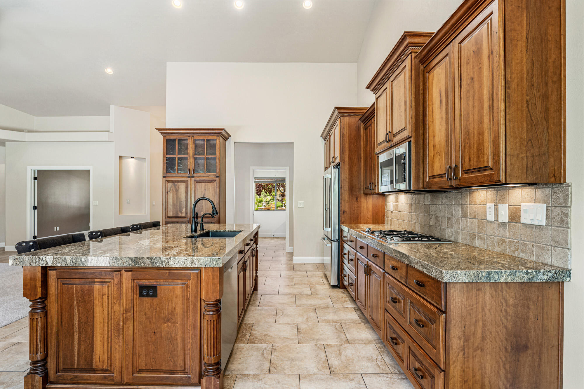 HUNTINGTON AT STONEBRIDGE - Residential