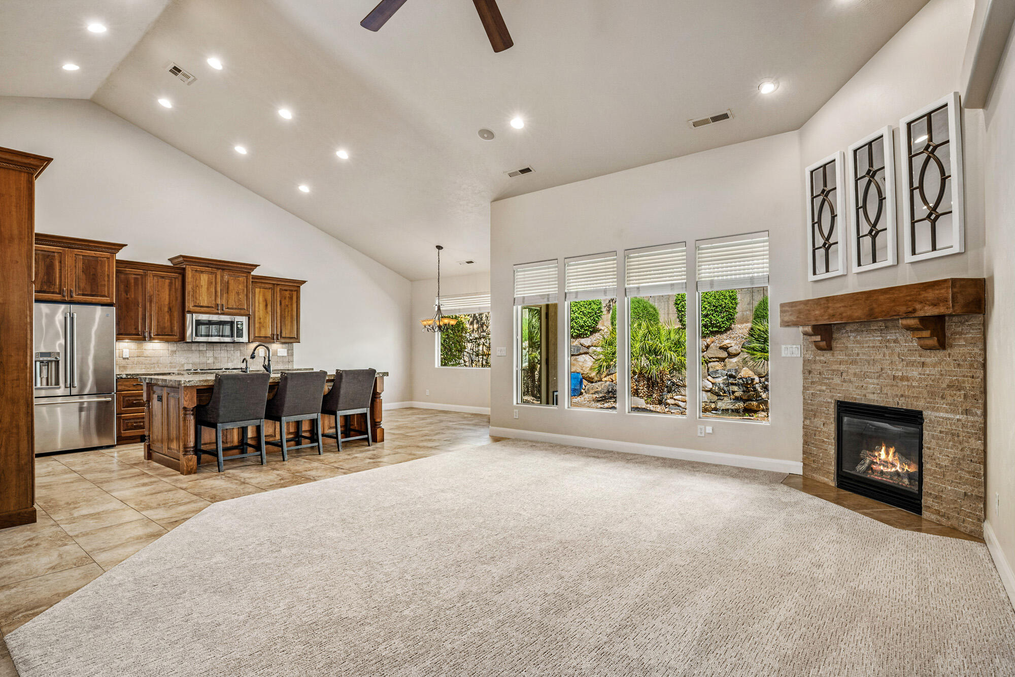 HUNTINGTON AT STONEBRIDGE - Residential