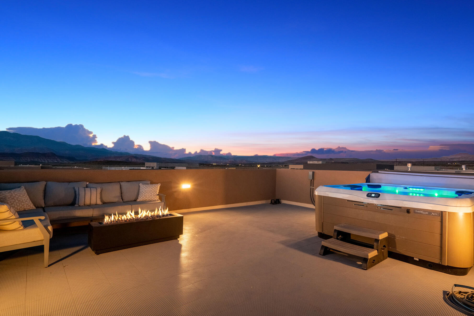 RETREAT AT SAND HOLLOW RESORT - Residential