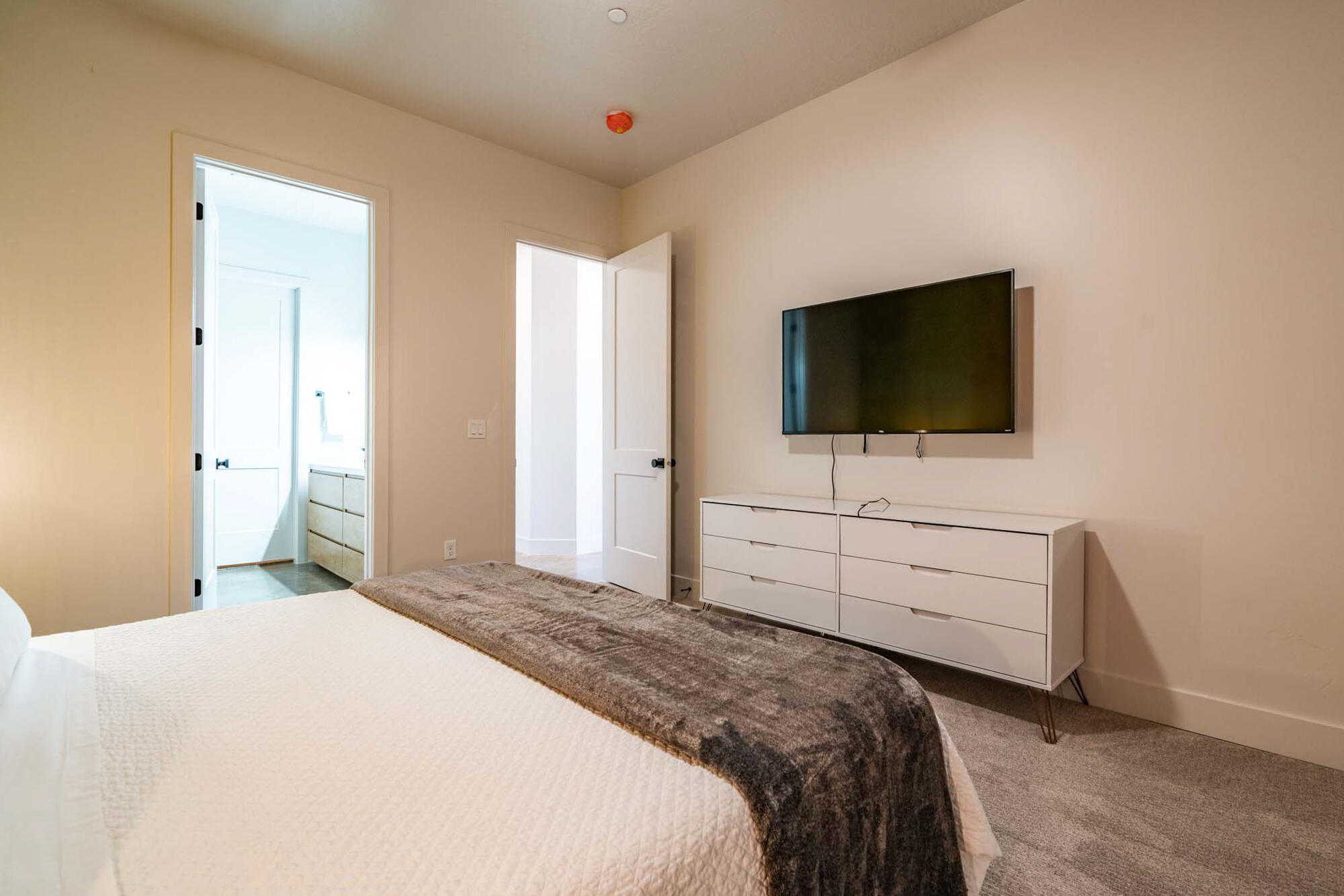 RETREAT AT SAND HOLLOW RESORT - Residential