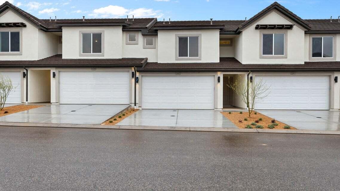 LAVENDER CANYON AT LONG VALLEY - Residential