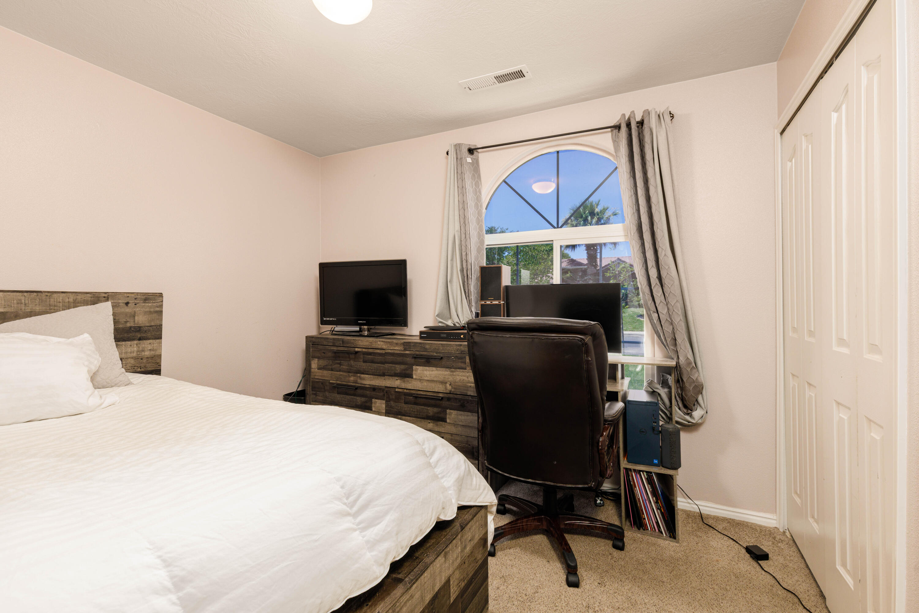 DISCOVERY - Residential