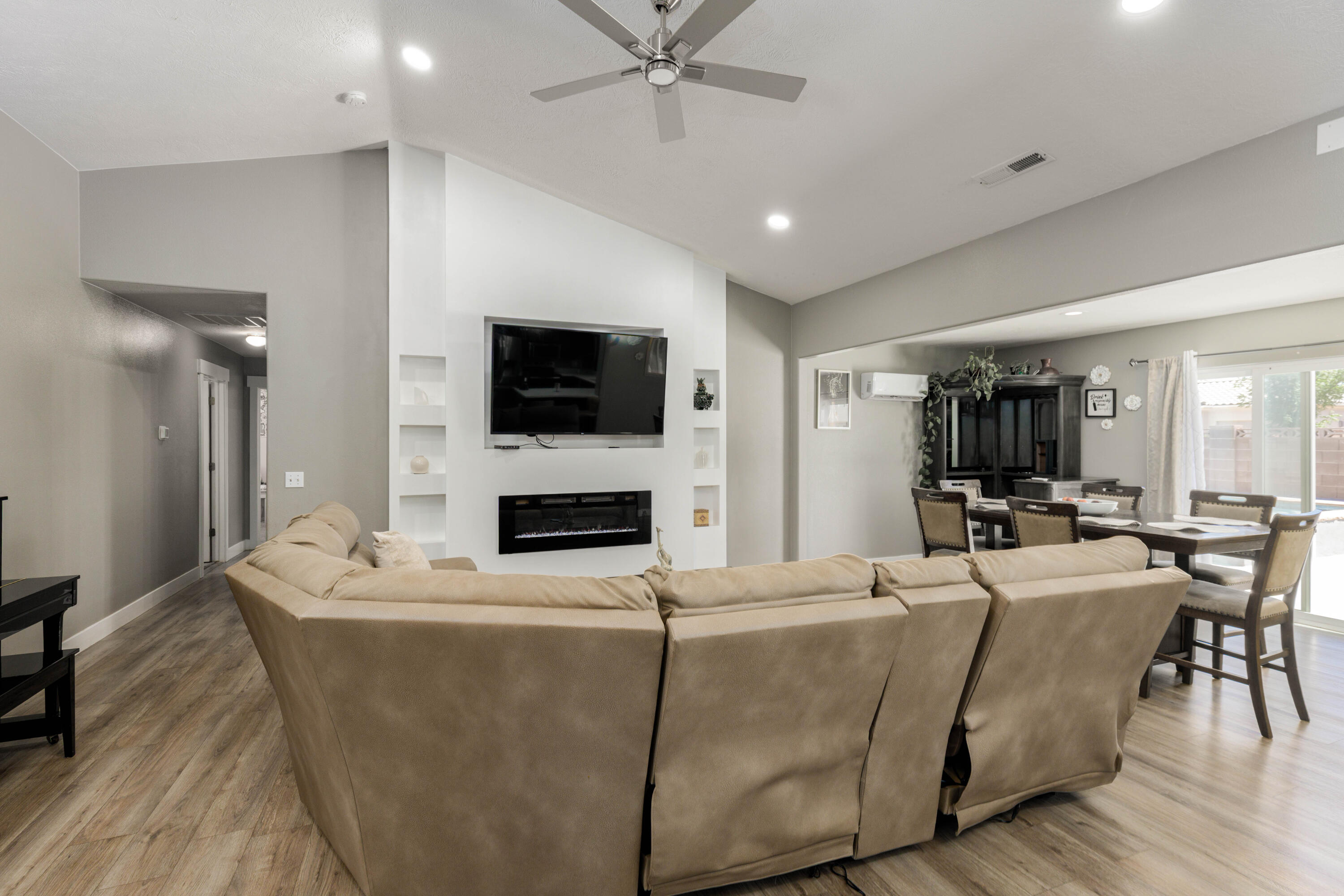 DISCOVERY - Residential