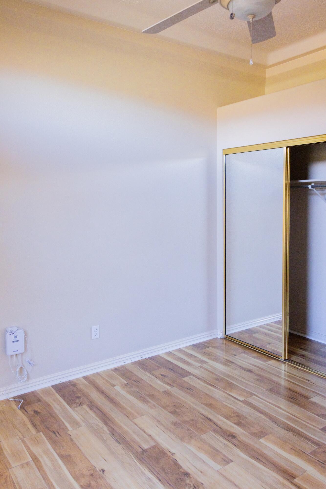 PARADISE CANYON - Residential