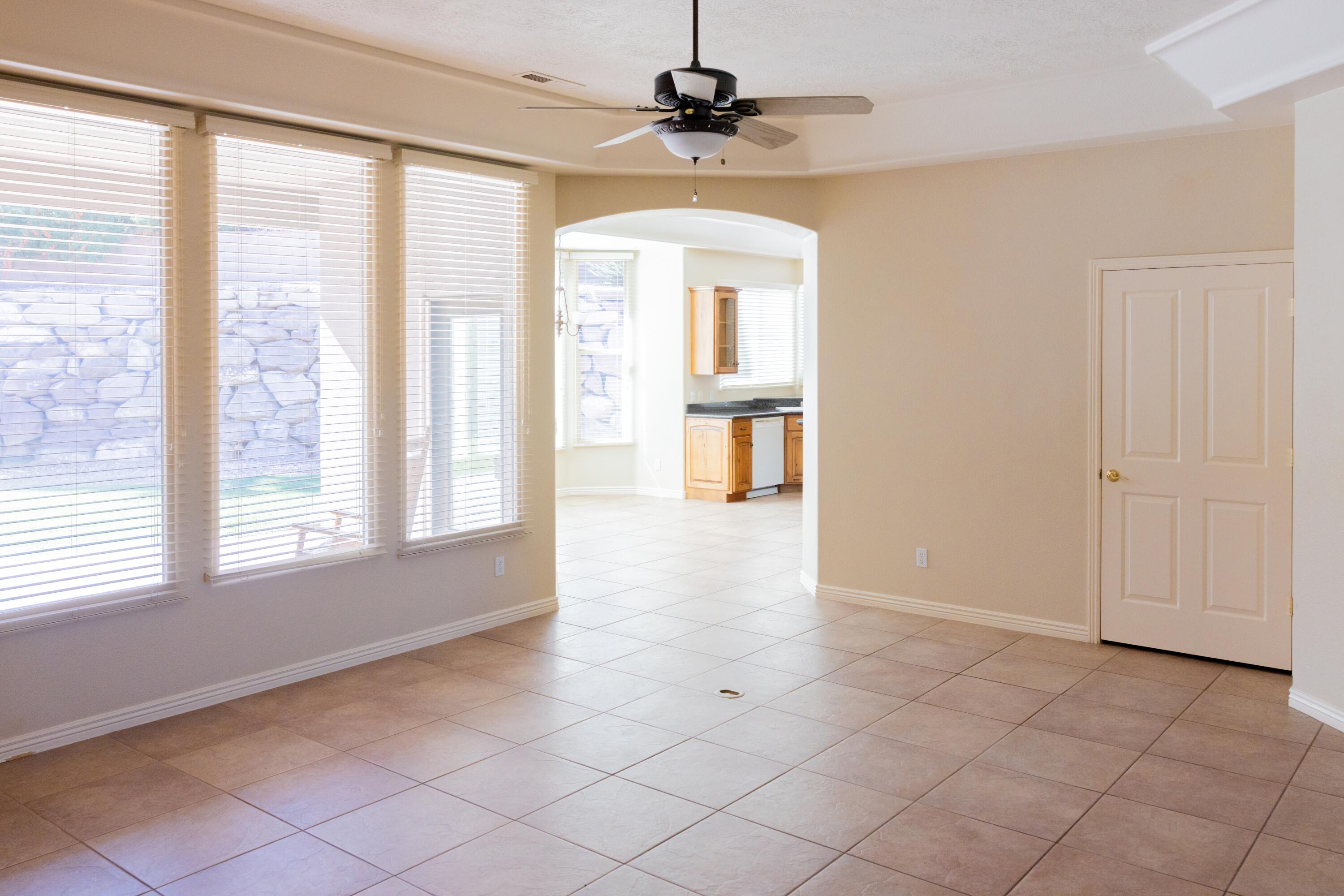 PARADISE CANYON - Residential