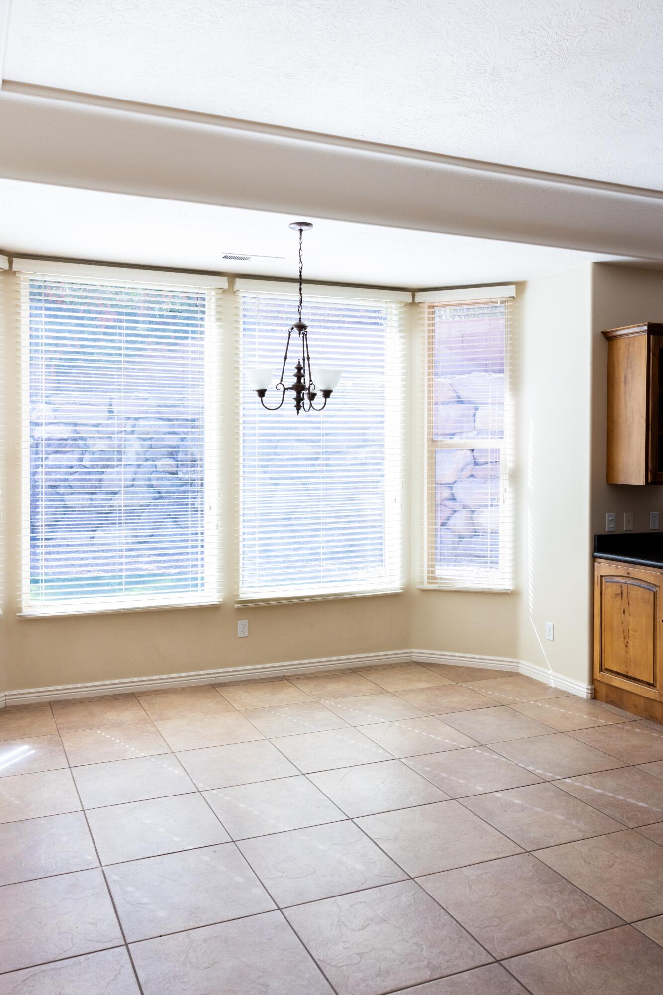 PARADISE CANYON - Residential