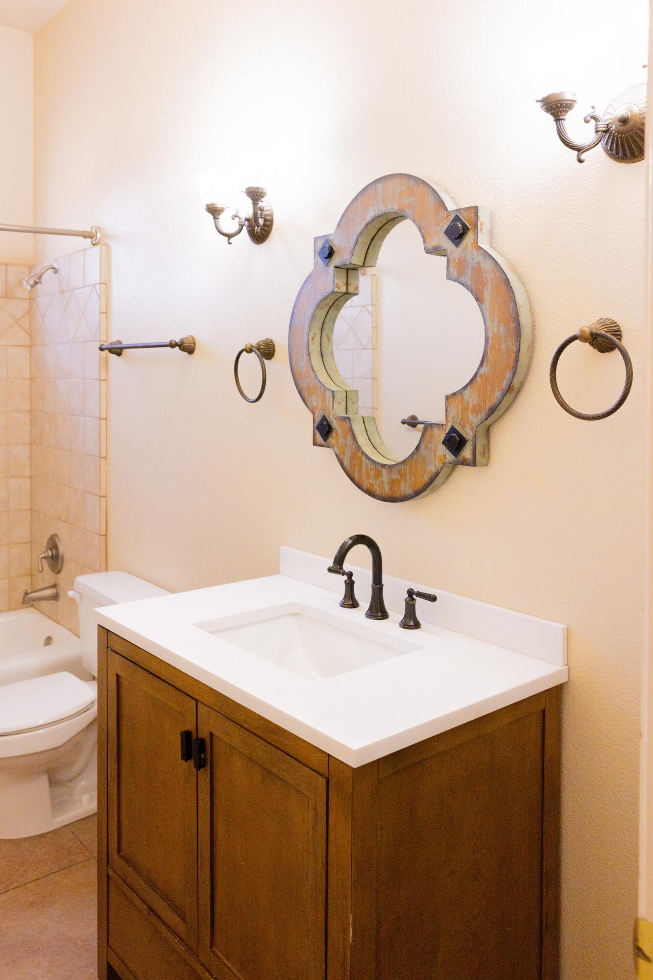 PARADISE CANYON - Residential