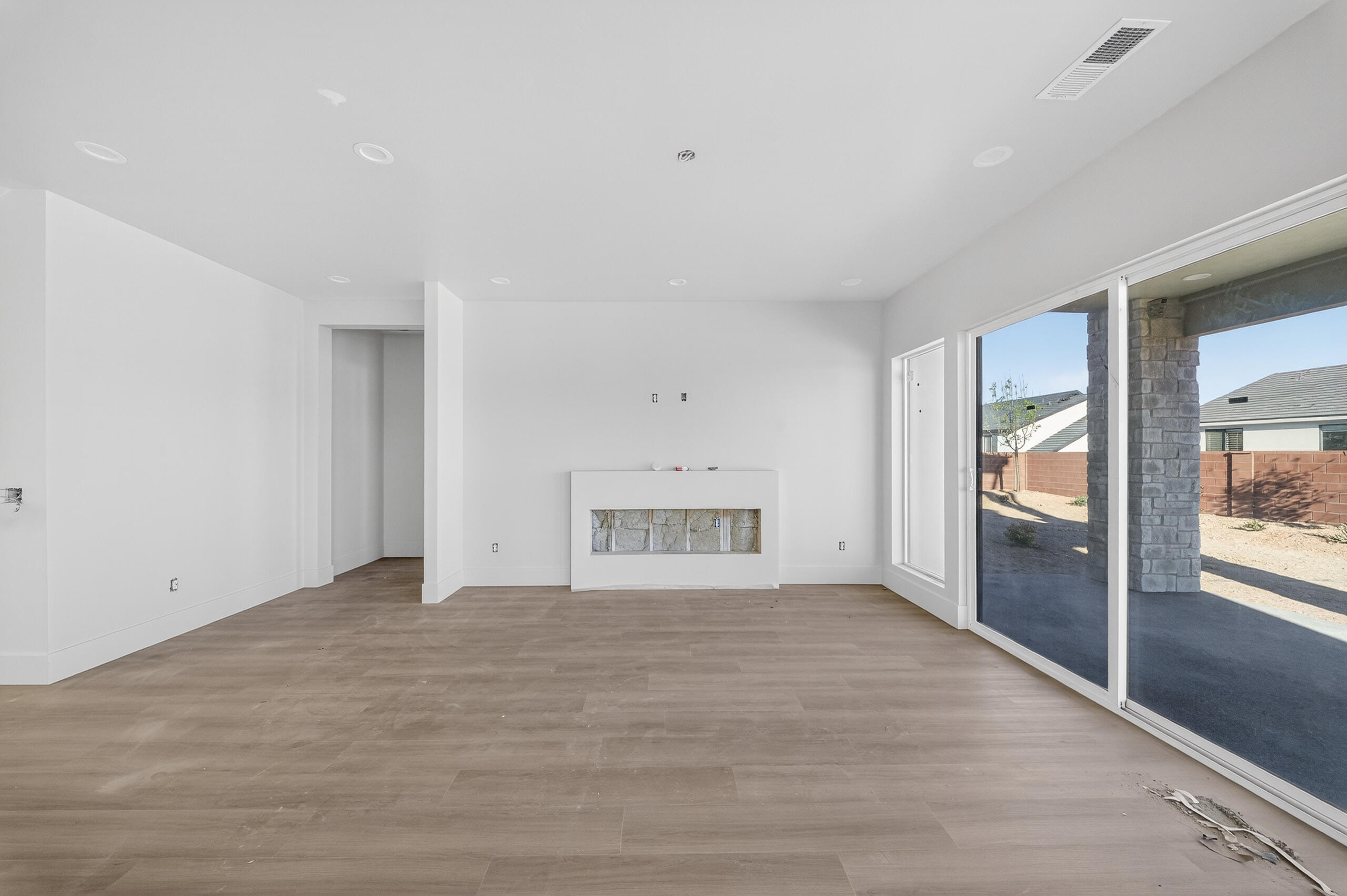 DESERT SOLACE - Residential