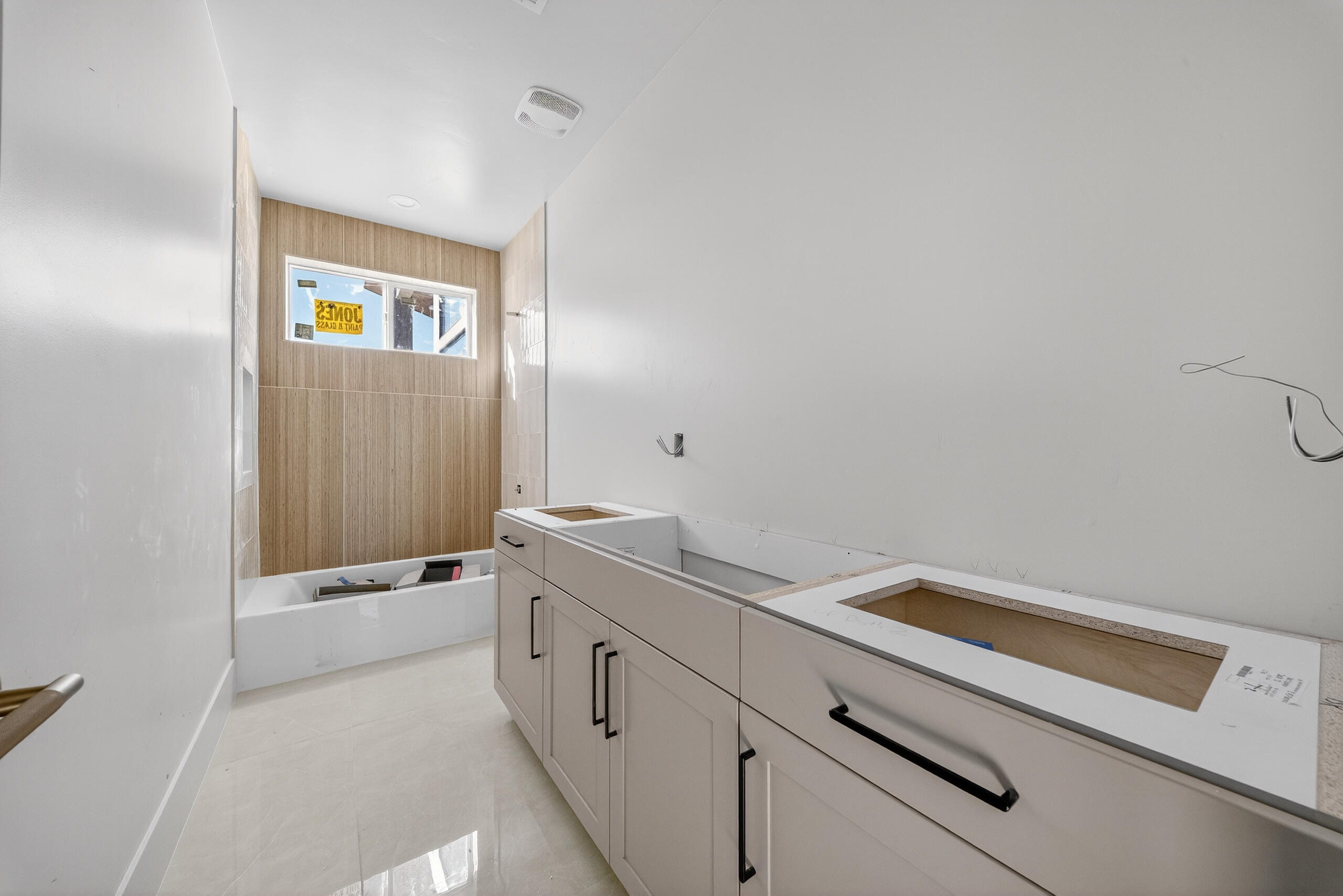 DESERT SOLACE - Residential