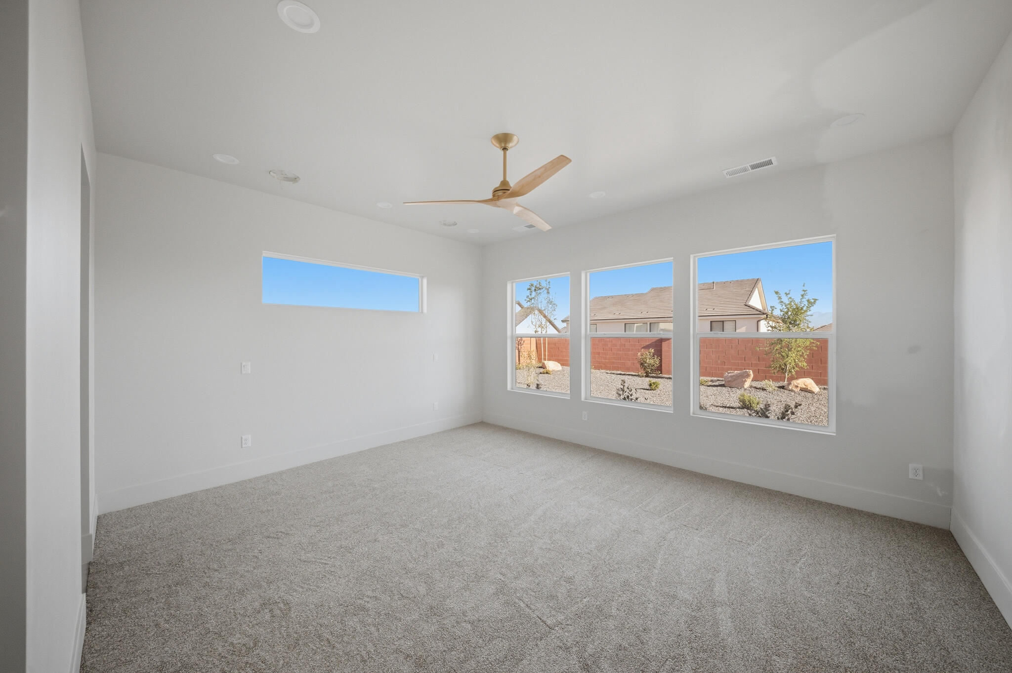 DESERT SOLACE - Residential