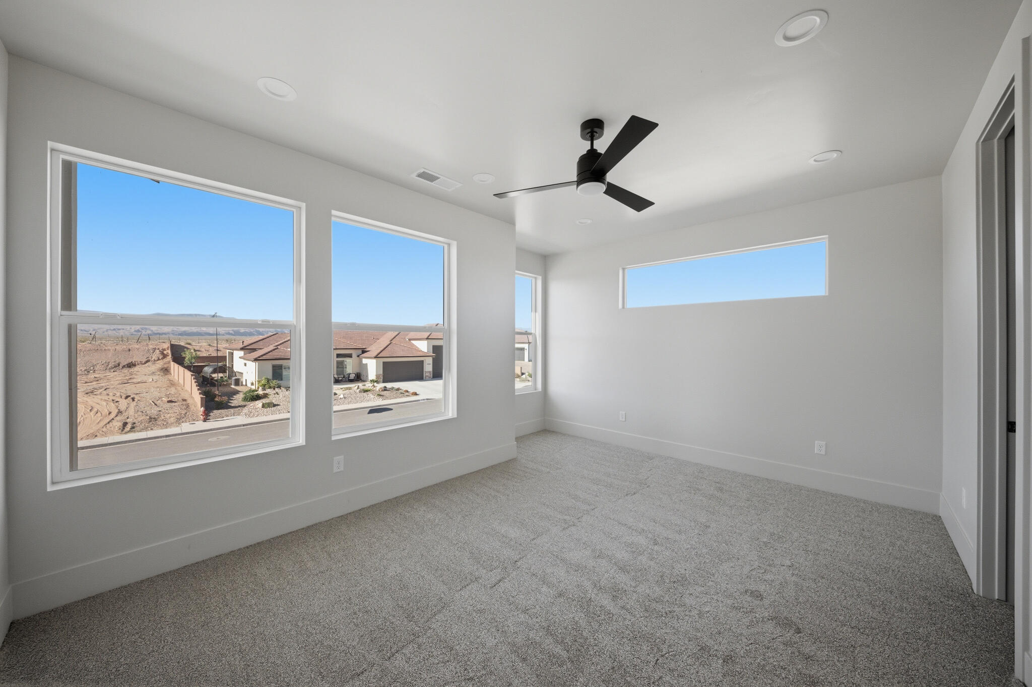 DESERT SOLACE - Residential