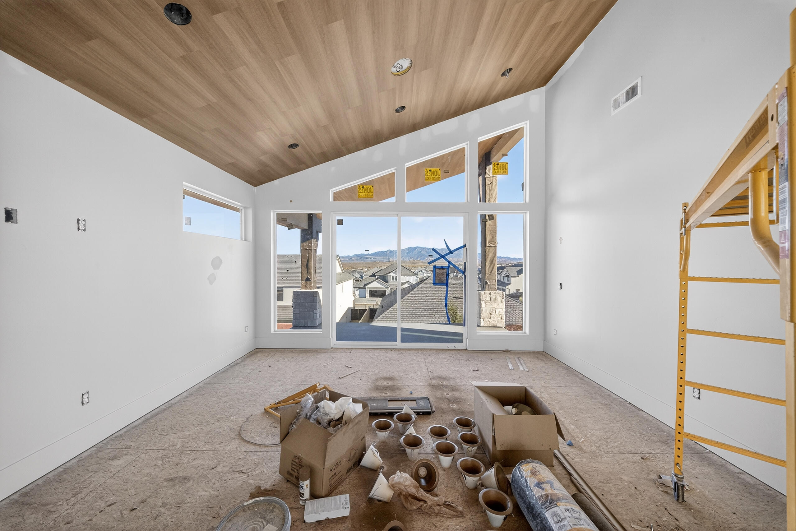 DESERT SOLACE - Residential