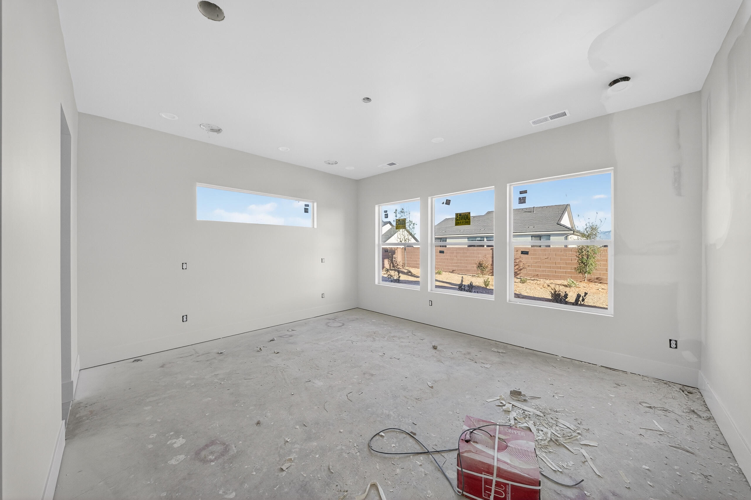 DESERT SOLACE - Residential