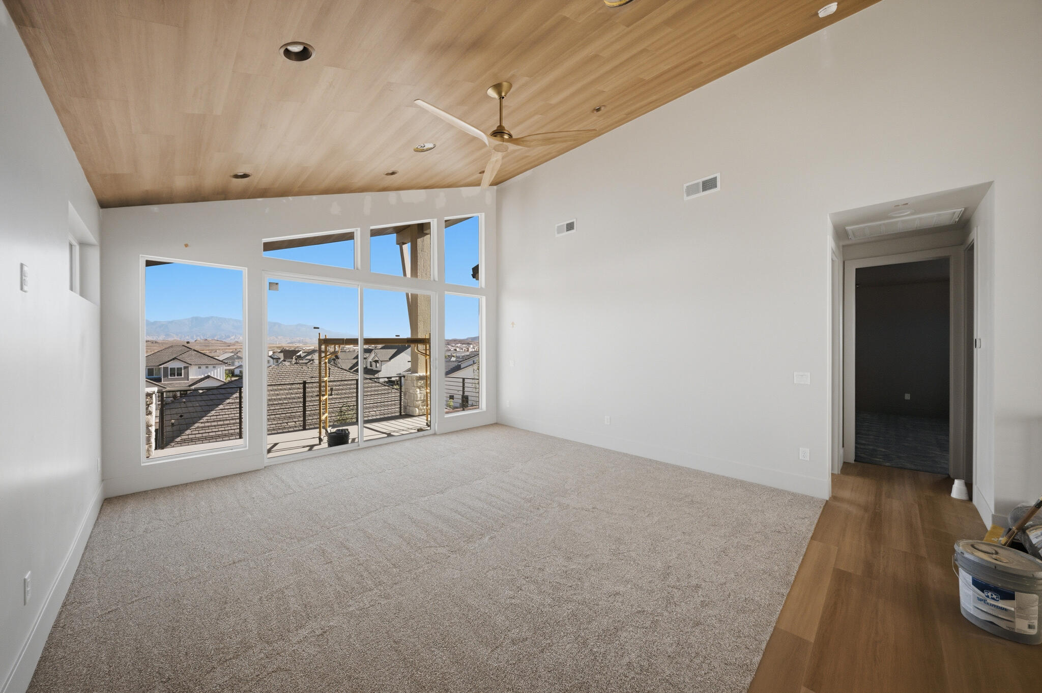 DESERT SOLACE - Residential