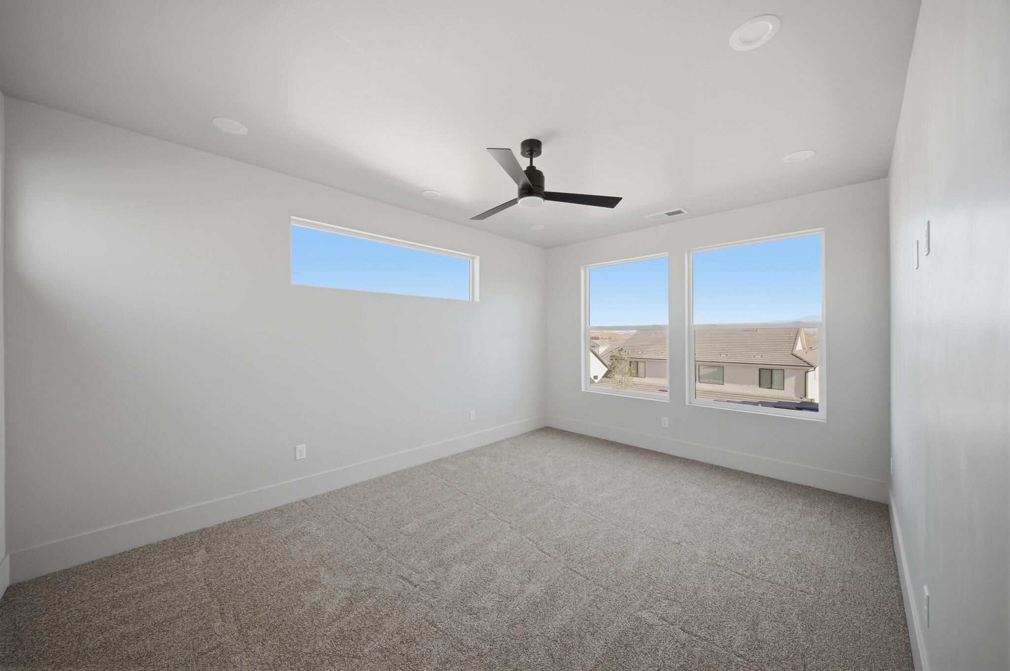 DESERT SOLACE - Residential