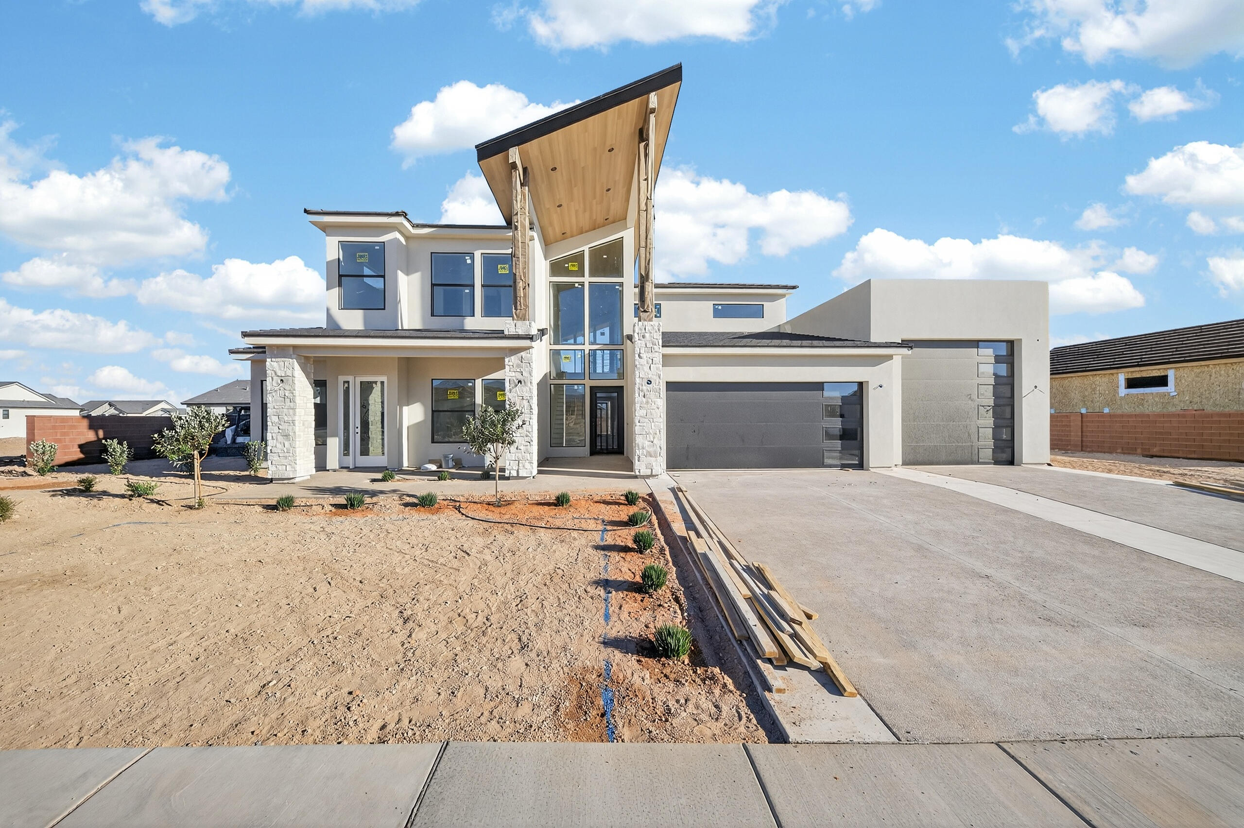 DESERT SOLACE - Residential