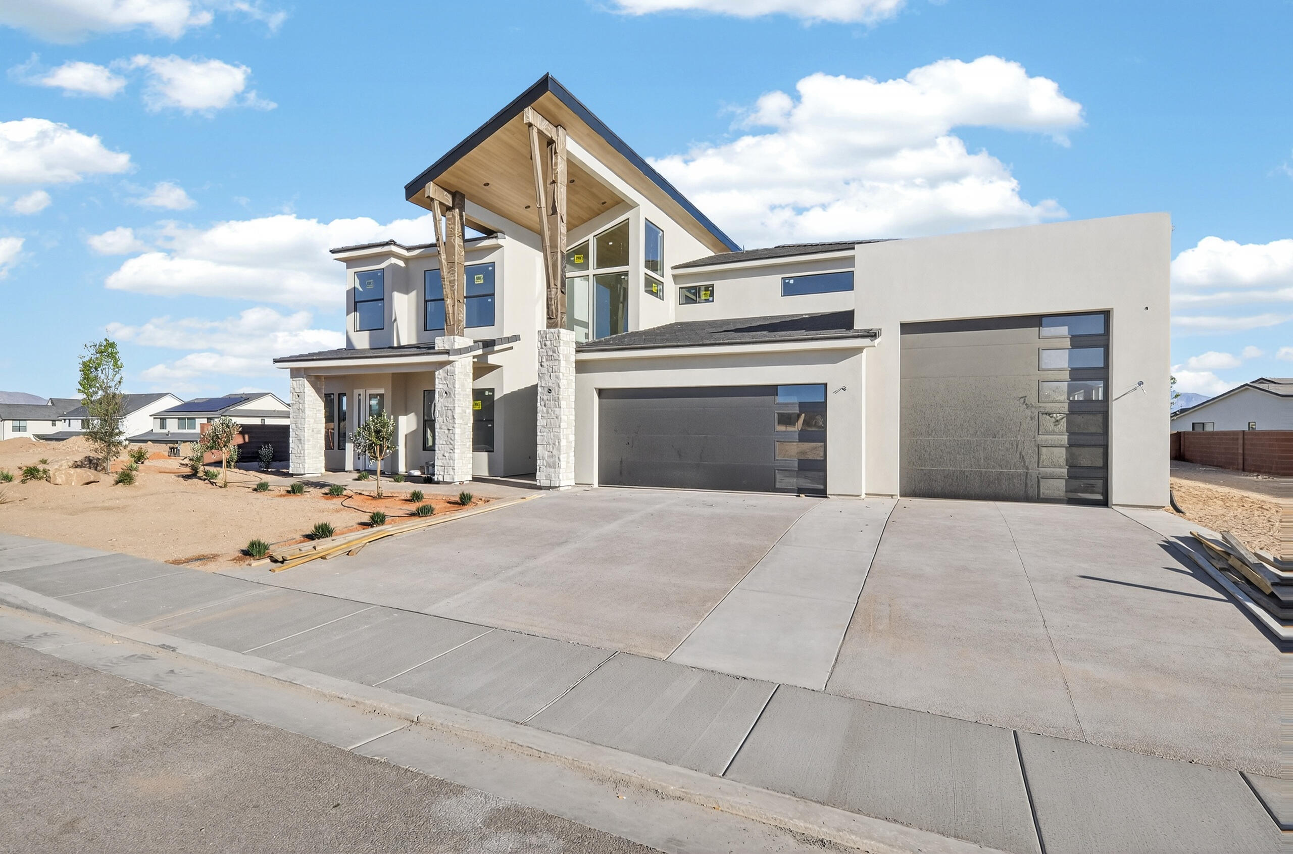 DESERT SOLACE - Residential