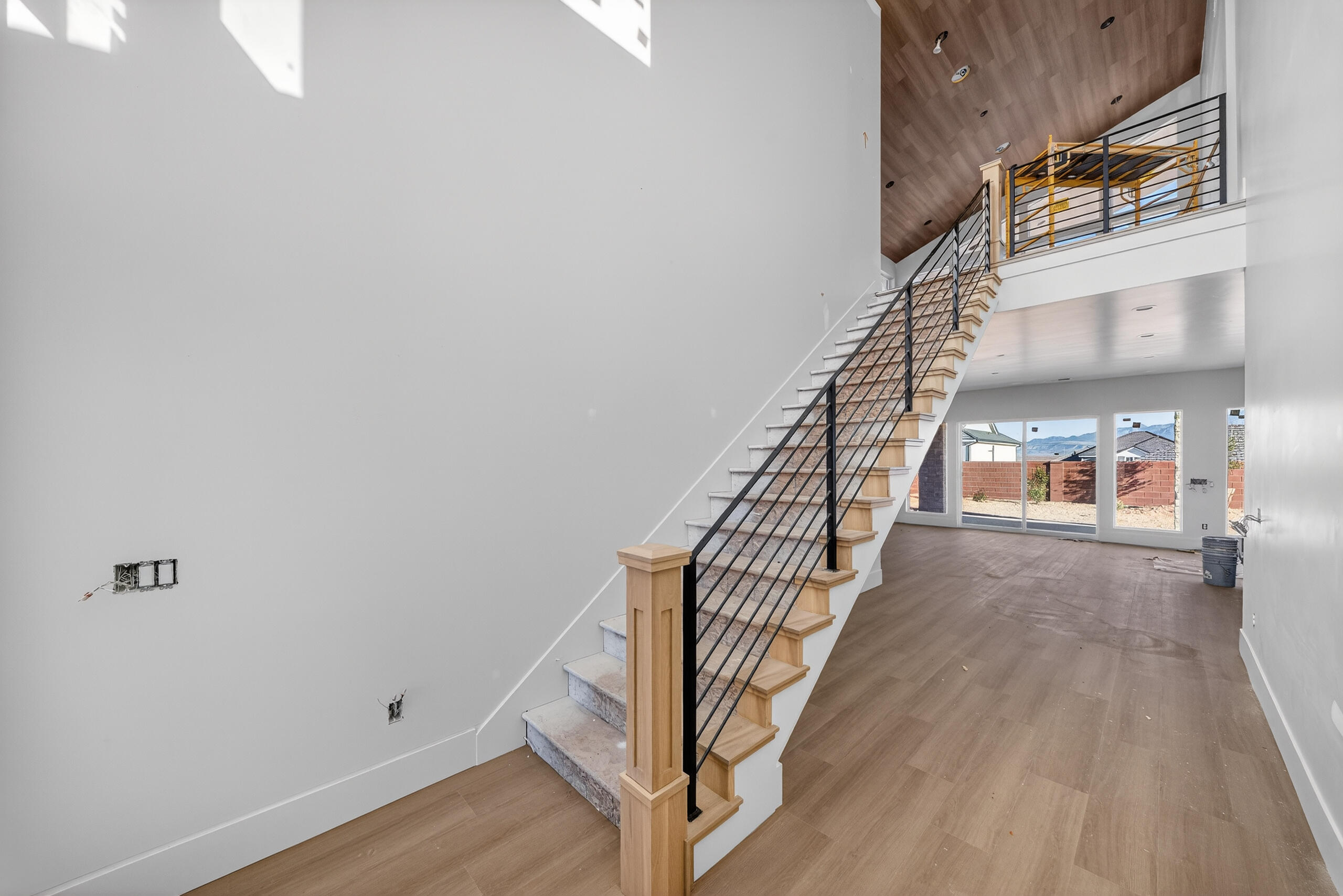 DESERT SOLACE - Residential