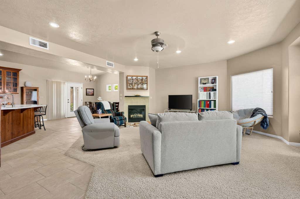 Photo of 485 N Northridge Ave, Saint George, UT 84770 (MLS # 26-274141)