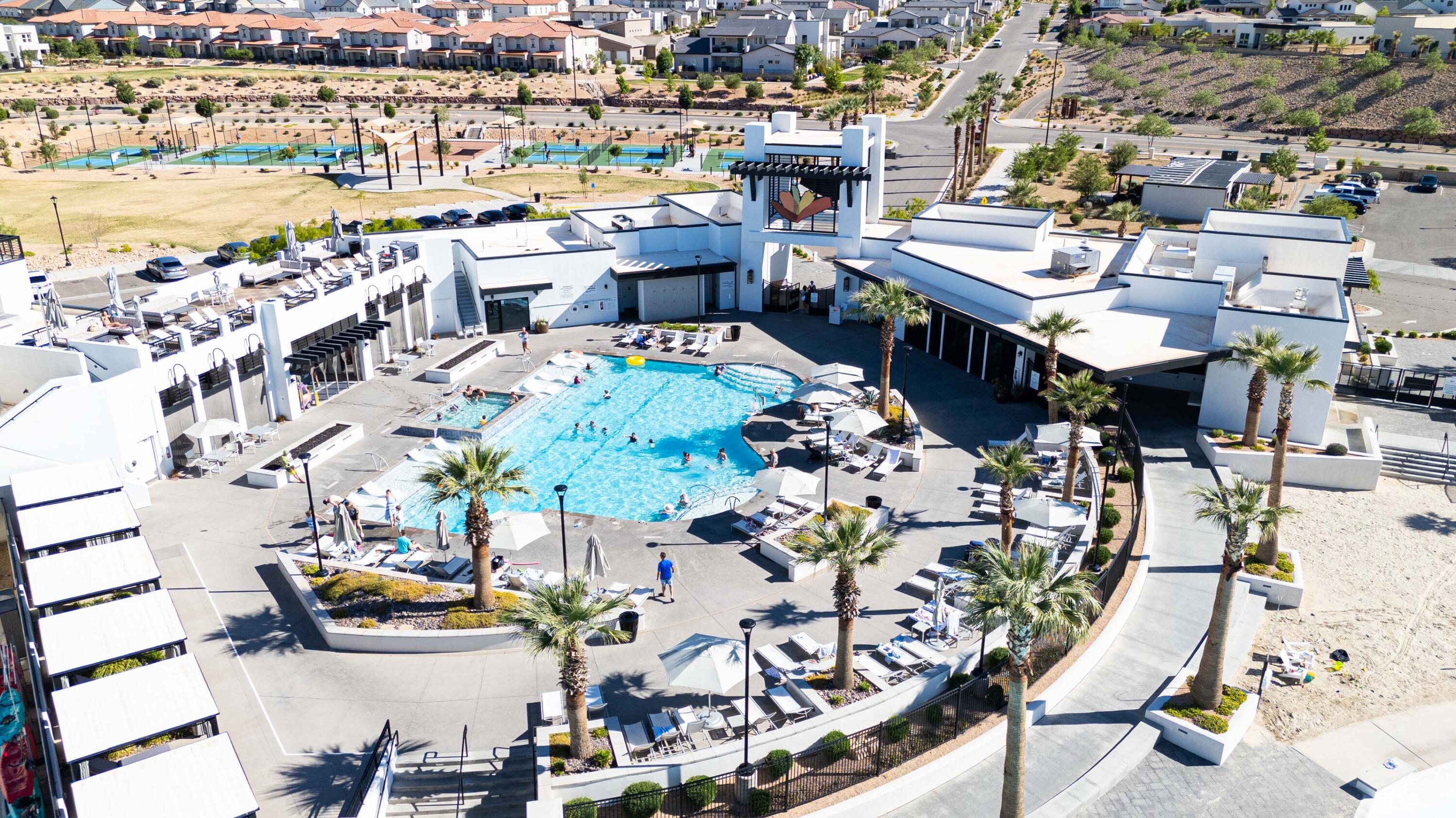 DESERT COLOR RESORT - Residential