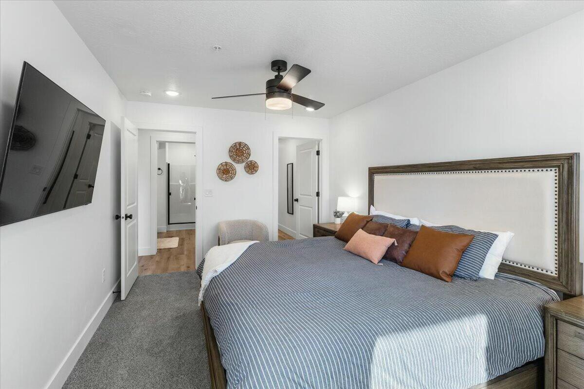 DESERT COLOR RESORT - Residential