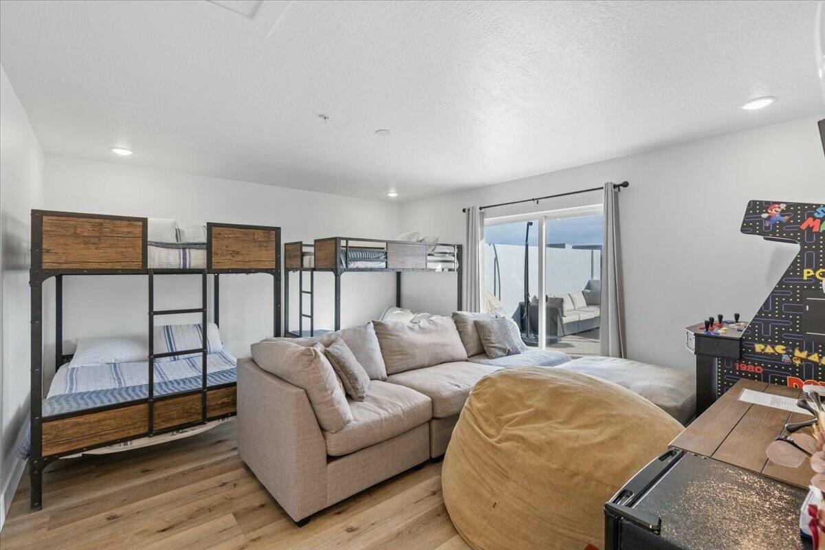 DESERT COLOR RESORT - Residential