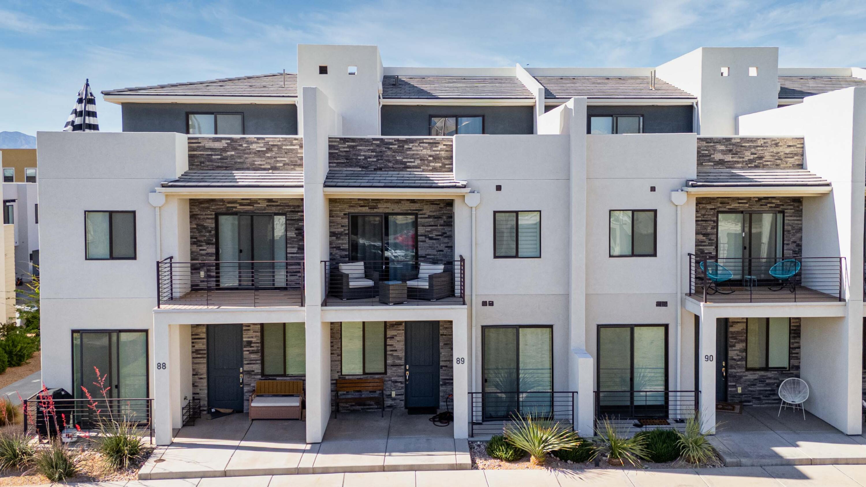 DESERT COLOR RESORT - Residential