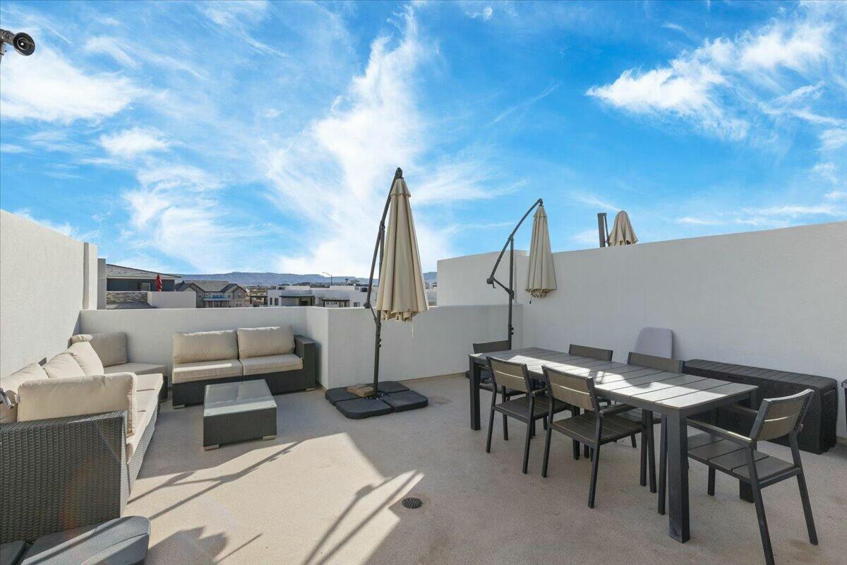 DESERT COLOR RESORT - Residential