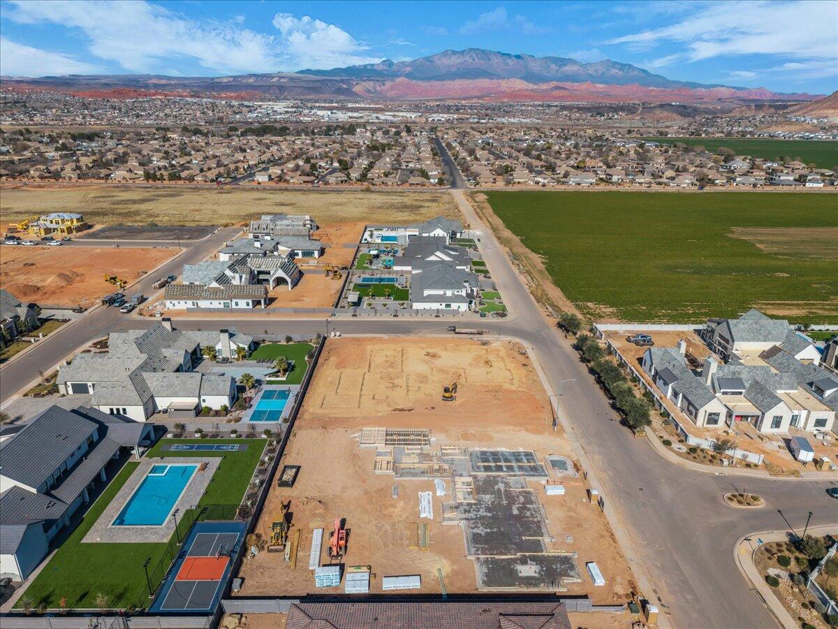 OAK GROVE MEADOWS - Residential