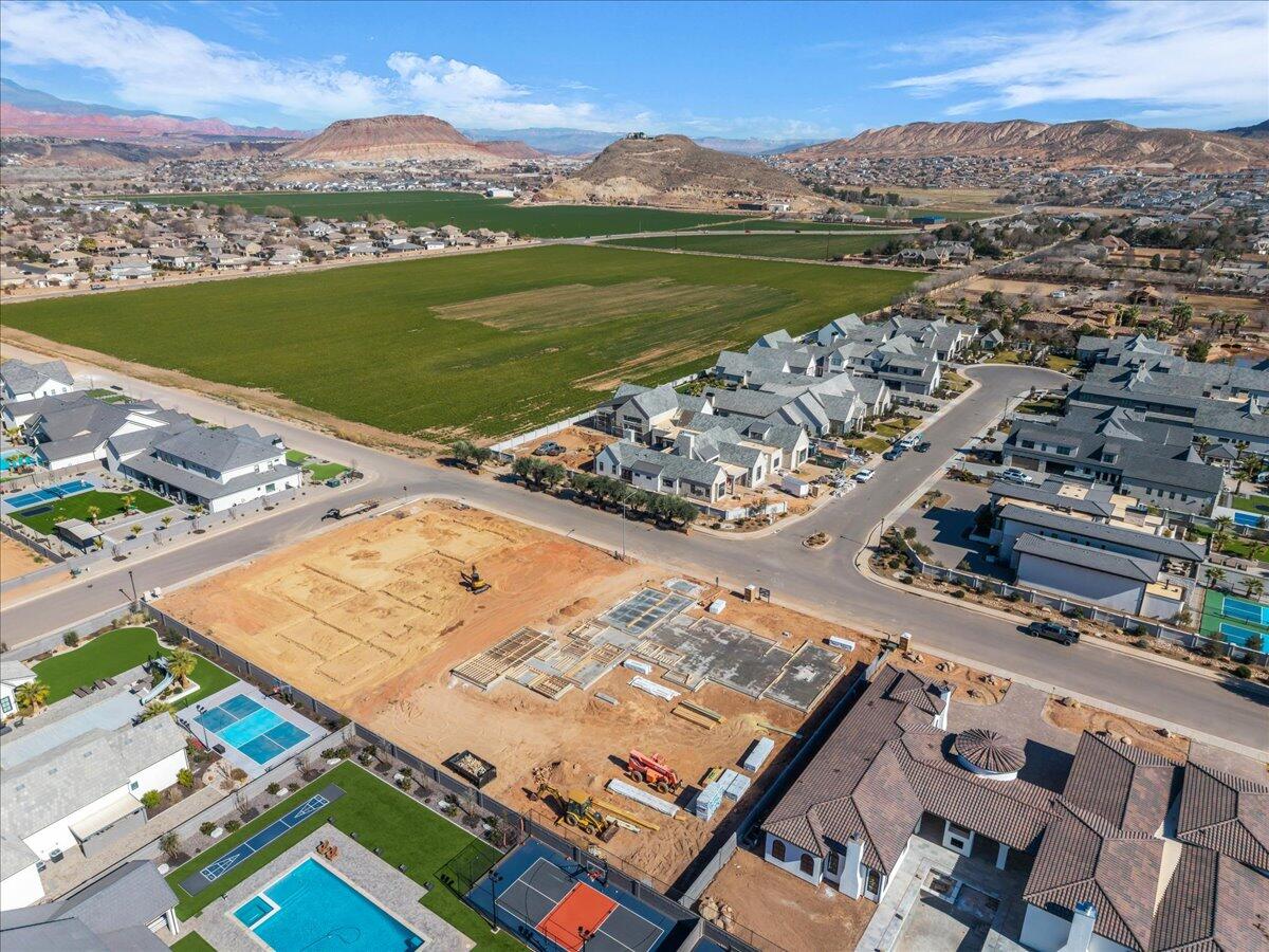 OAK GROVE MEADOWS - Residential