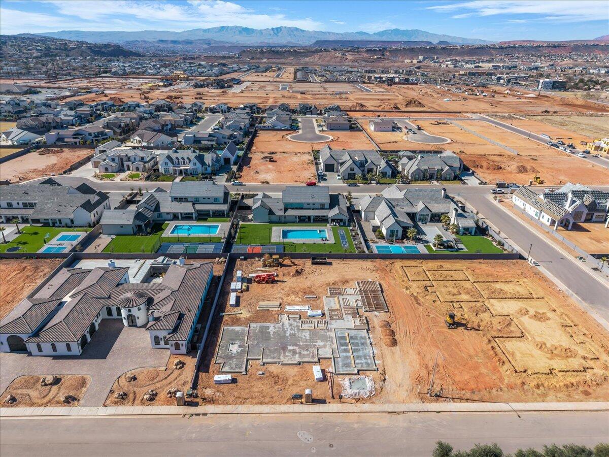 OAK GROVE MEADOWS - Residential