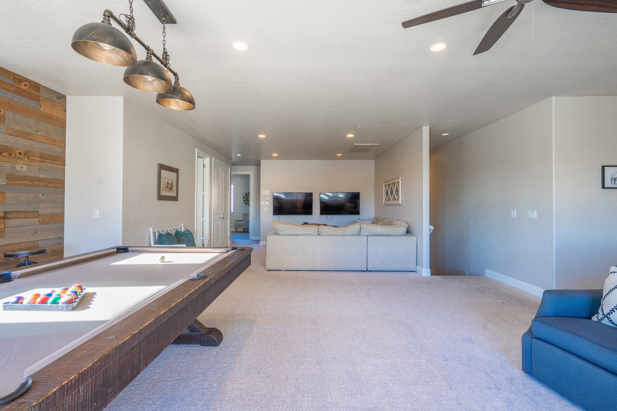 PARADISE VILLAGE AT ZION - Residential