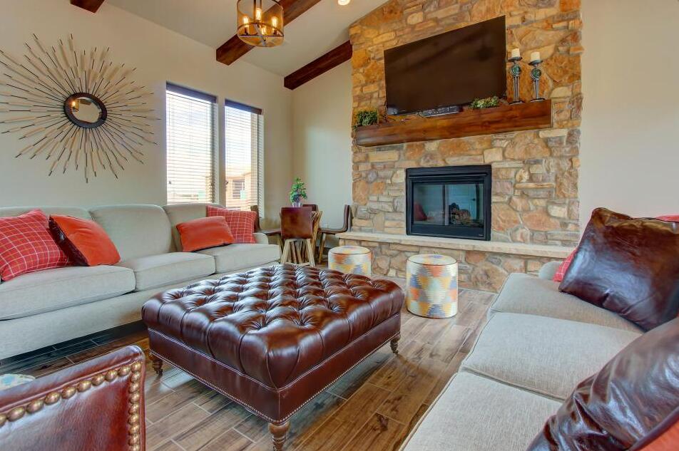 PARADISE VILLAGE AT ZION - Residential