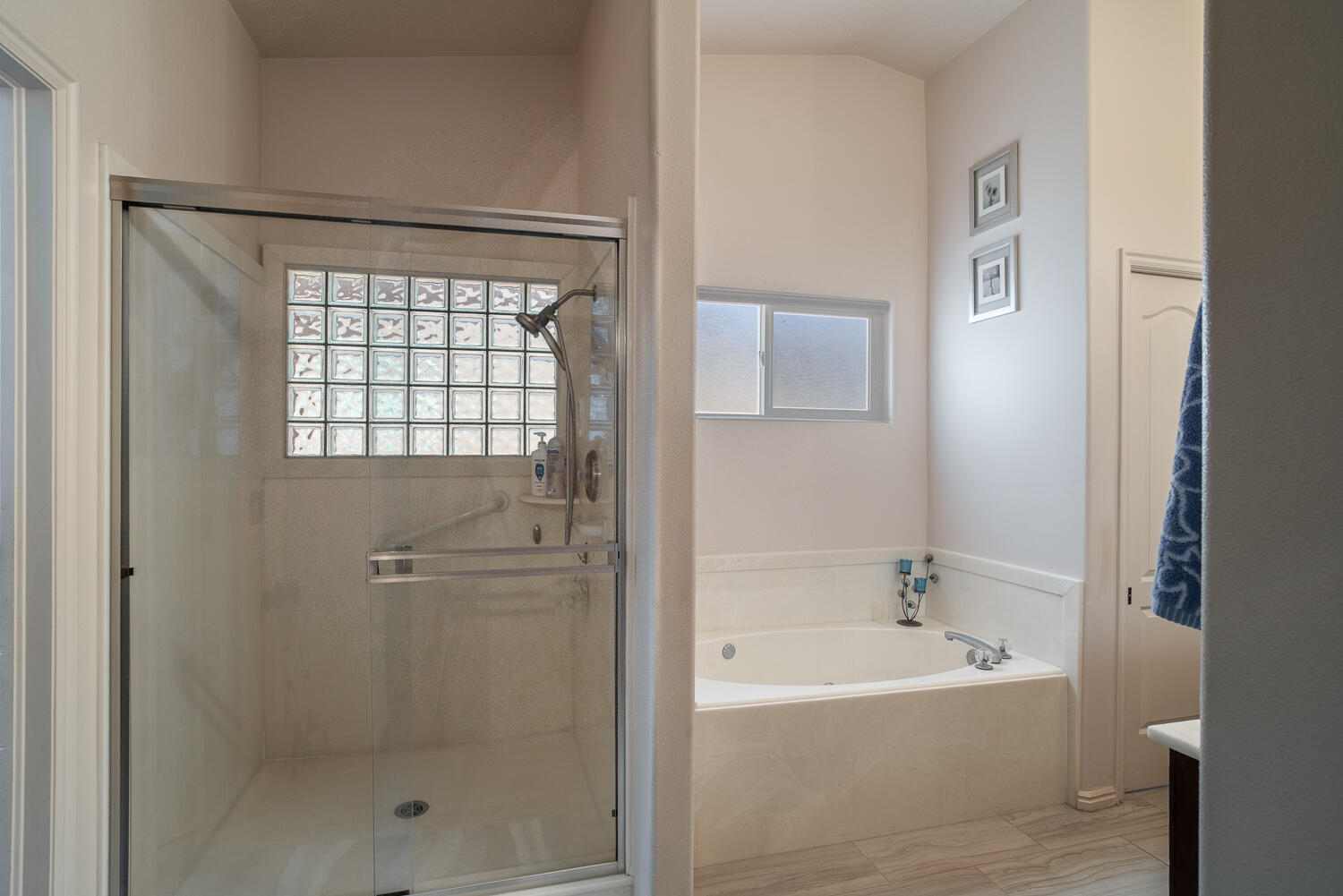 PADRE LAKES TOWNHOMES - Residential