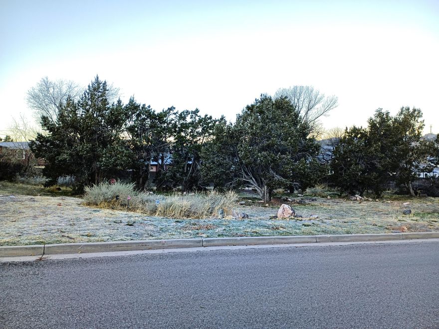 Great Investment opportunity! This 4-Plex lot is located in Three Fountains Cedar City Condominium subdivision. Seller has plans that will be included on this Sale. Great Project! Awesome return on investment! You can live in one unit & rent out 3 units or SELL all 4 units! Great investment income for your future! Don't miss this opportunity! PUD has a Community Swimming Pool to Enjoy in Hot Summer Days & Clubhouse for gatherings/parties!