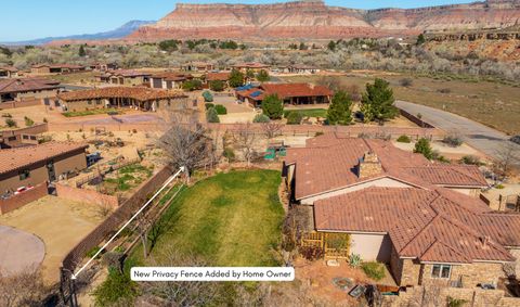 Tiny photo for 565 E RIO de SION DR, Virgin, UT 84779 (MLS # 25-262344)