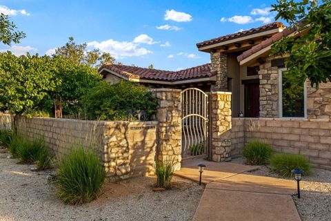 Tiny photo for 565 E RIO de SION DR, Virgin, UT 84779 (MLS # 25-262344)