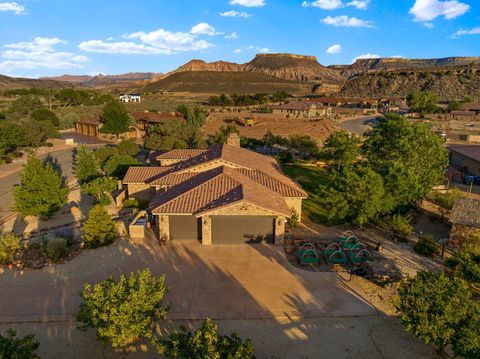 Tiny photo for 565 E RIO de SION DR, Virgin, UT 84779 (MLS # 25-262344)