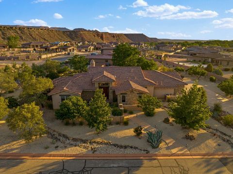 Tiny photo for 565 E RIO de SION DR, Virgin, UT 84779 (MLS # 25-262344)