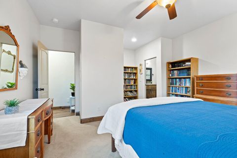 Tiny photo for 565 E RIO de SION DR, Virgin, UT 84779 (MLS # 25-262344)