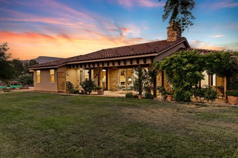 Tiny photo for 565 E RIO de SION DR, Virgin, UT 84779 (MLS # 25-262344)