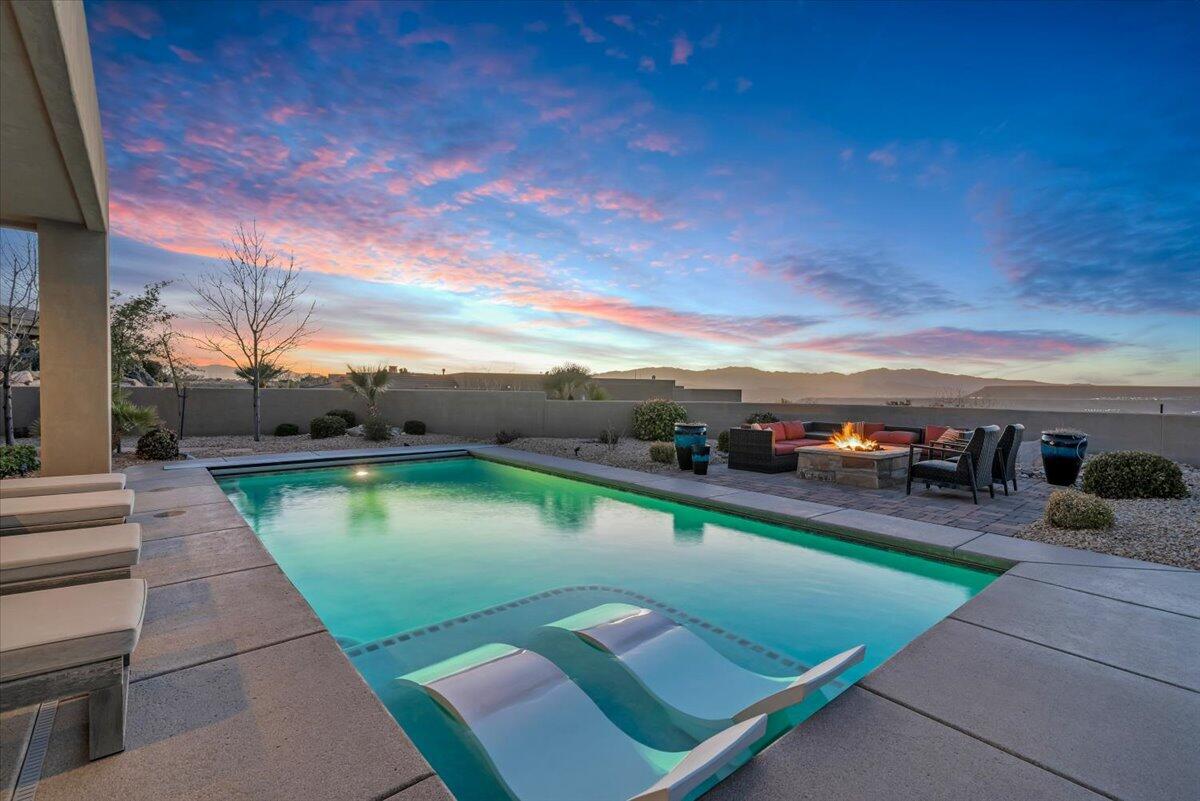 STONE CLIFF - Residential