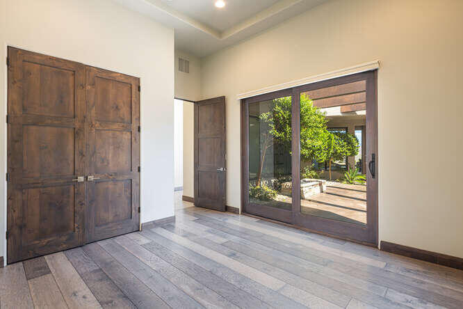 STONE CLIFF - Residential