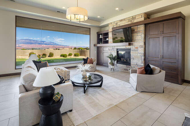 STONE CLIFF - Residential