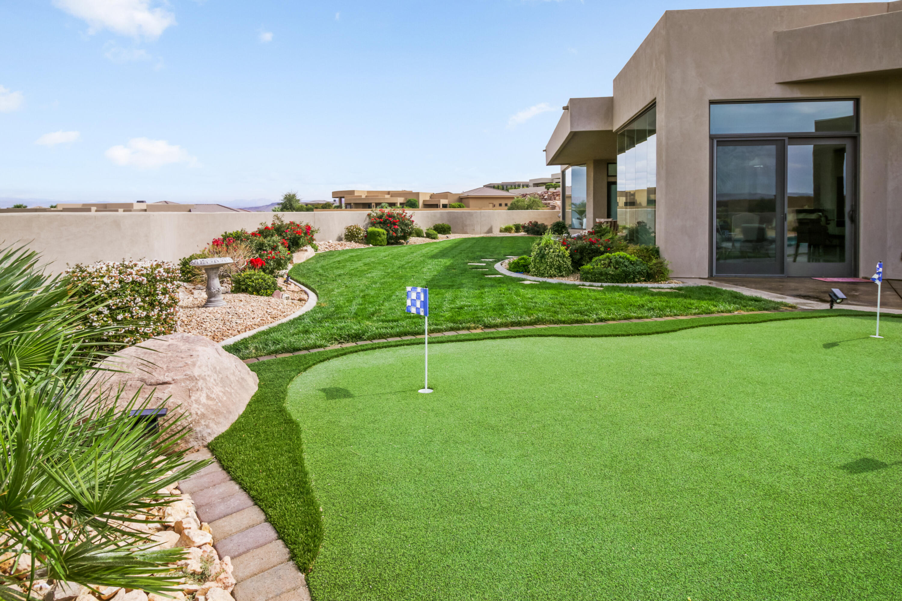 STONE CLIFF - Residential