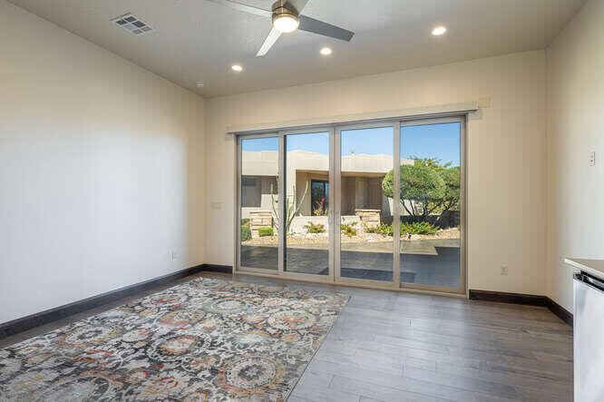 STONE CLIFF - Residential