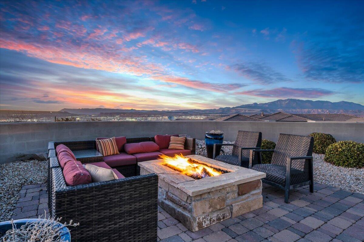 STONE CLIFF - Residential